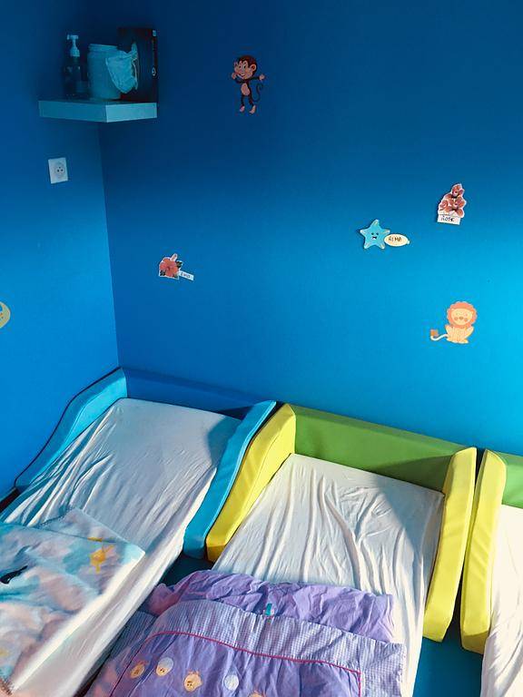 salle de sieste dans une crèche